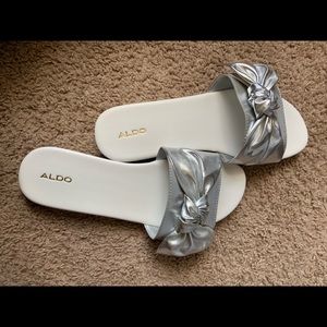 Silver bow slides